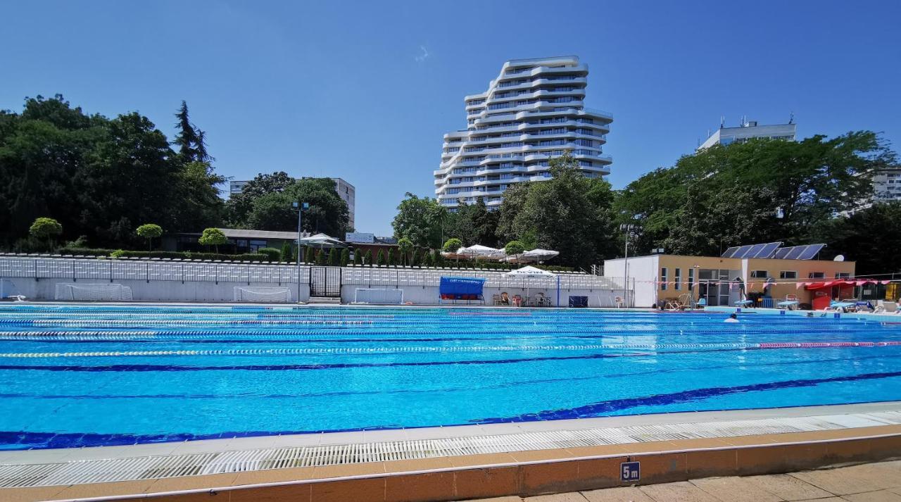 Luxury Apartments Alix Бургас Екстериор снимка