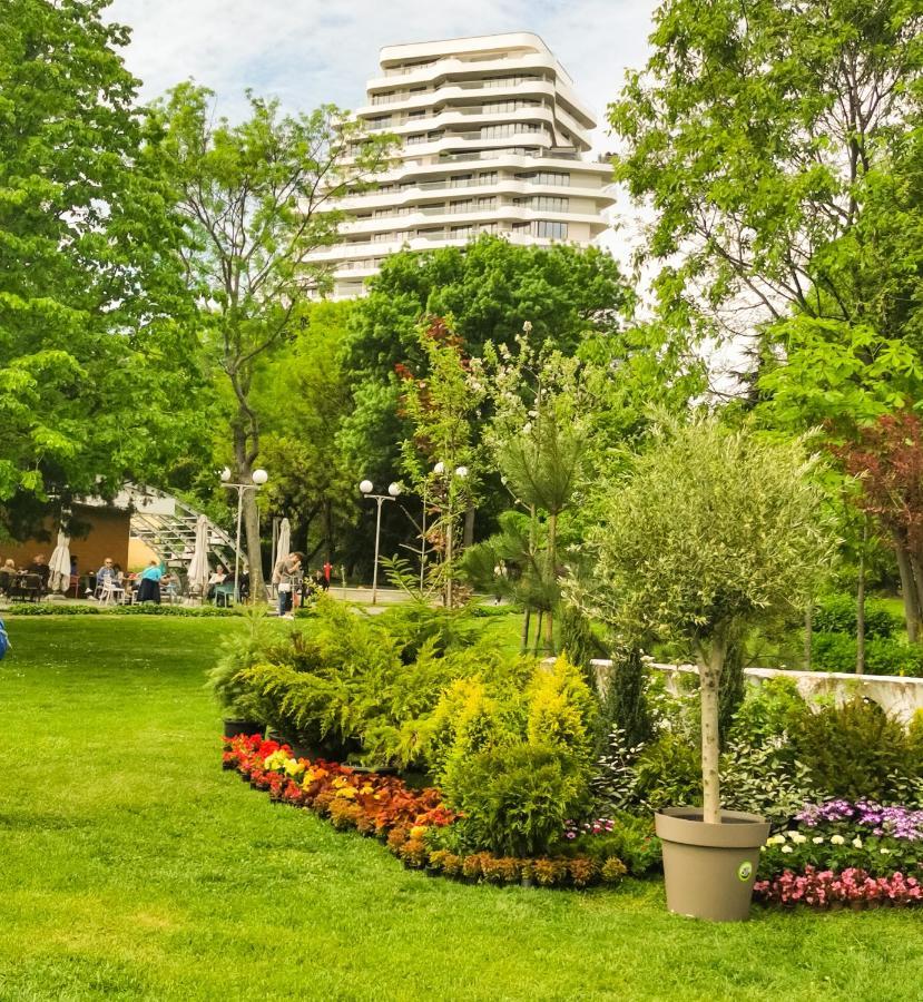 Luxury Apartments Alix Бургас Екстериор снимка