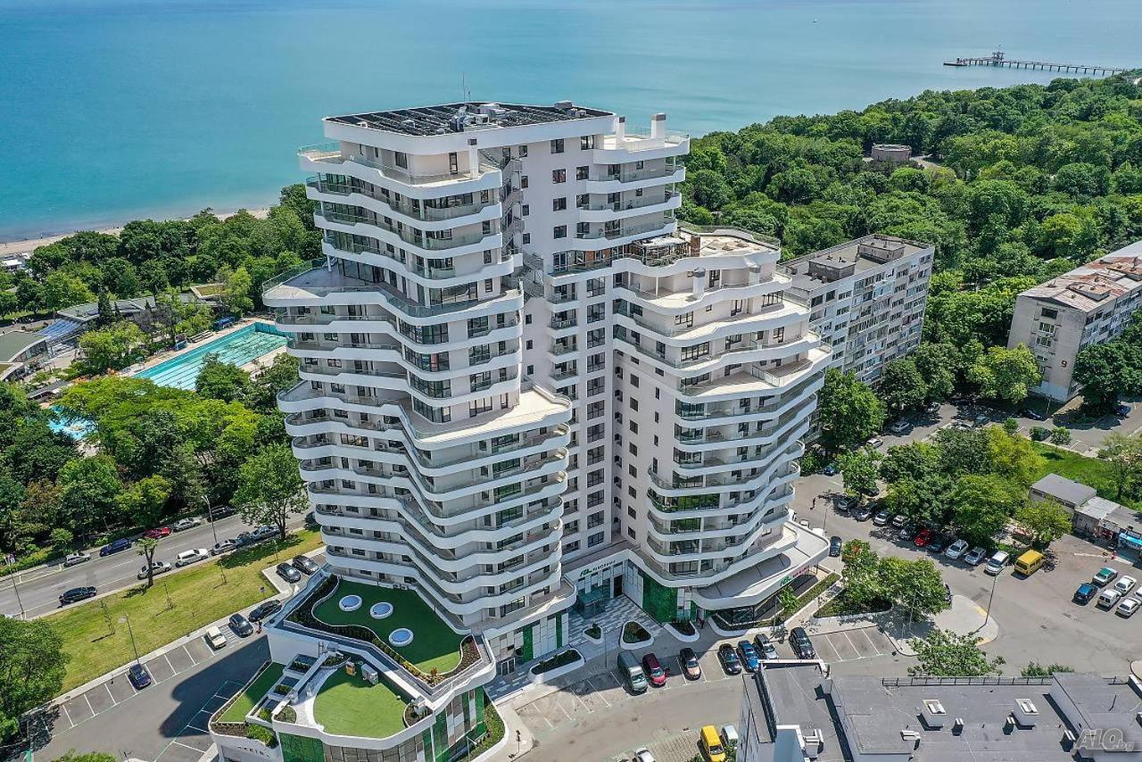 Luxury Apartments Alix Бургас Екстериор снимка